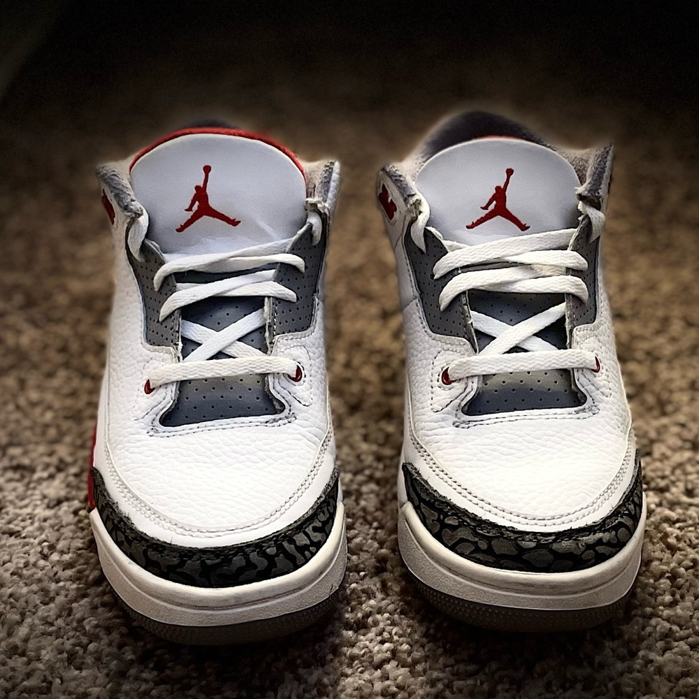 Nike Kids Jordan 3 | Size 1.5Y